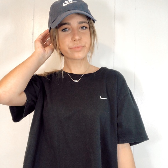 Nike Tops - Nike Cropped Tee!!